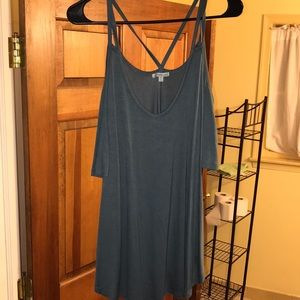 Charlotte Russe casual, cut out sleeve top